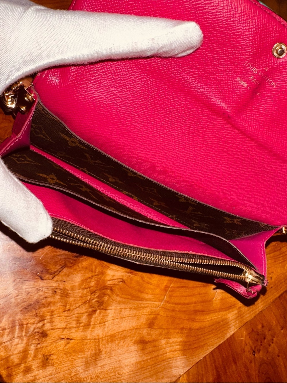 Louis Vuitton monogram Emilie wallet reinvented 2016 - Picture 13 of 16
